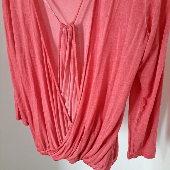 Jessica Simpson | Pink acid wash open cross back cropped sleeve shirt - Picture 9 of 13